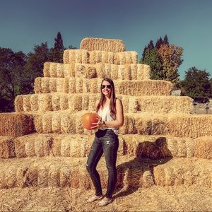 Meet your Posher, Ashley